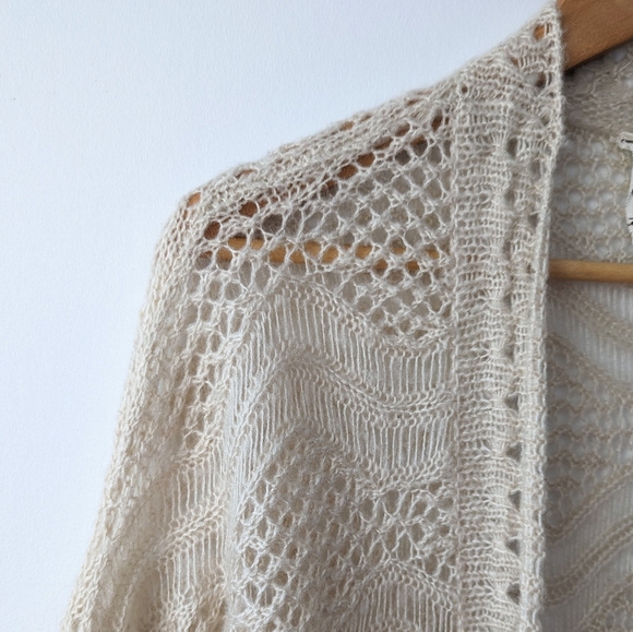 Lace Knit Kimono Fuzzy Top Cream - Picture 2 of 9